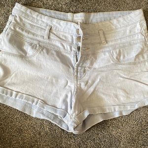 Woman’s shorts